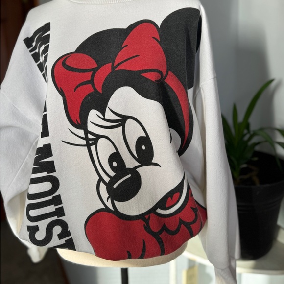 Vintage Disney Minnie Mouse Crew Neck Sweatshirt Valentine’s Day - Picture 3 of 10